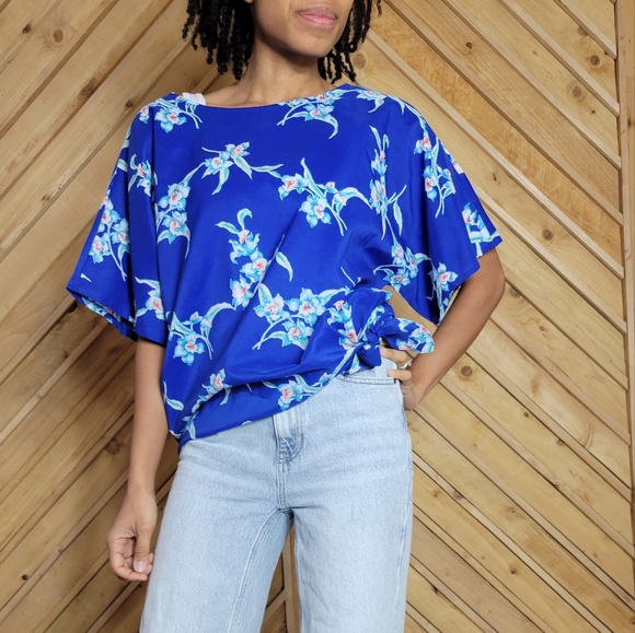 Vintage Hawaiian Blue Floral Top - Picture 1 of 10